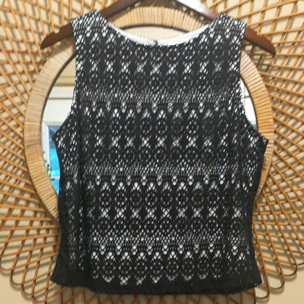Bisou Bisou Crochet Sleeveless Top Black/White Size L
